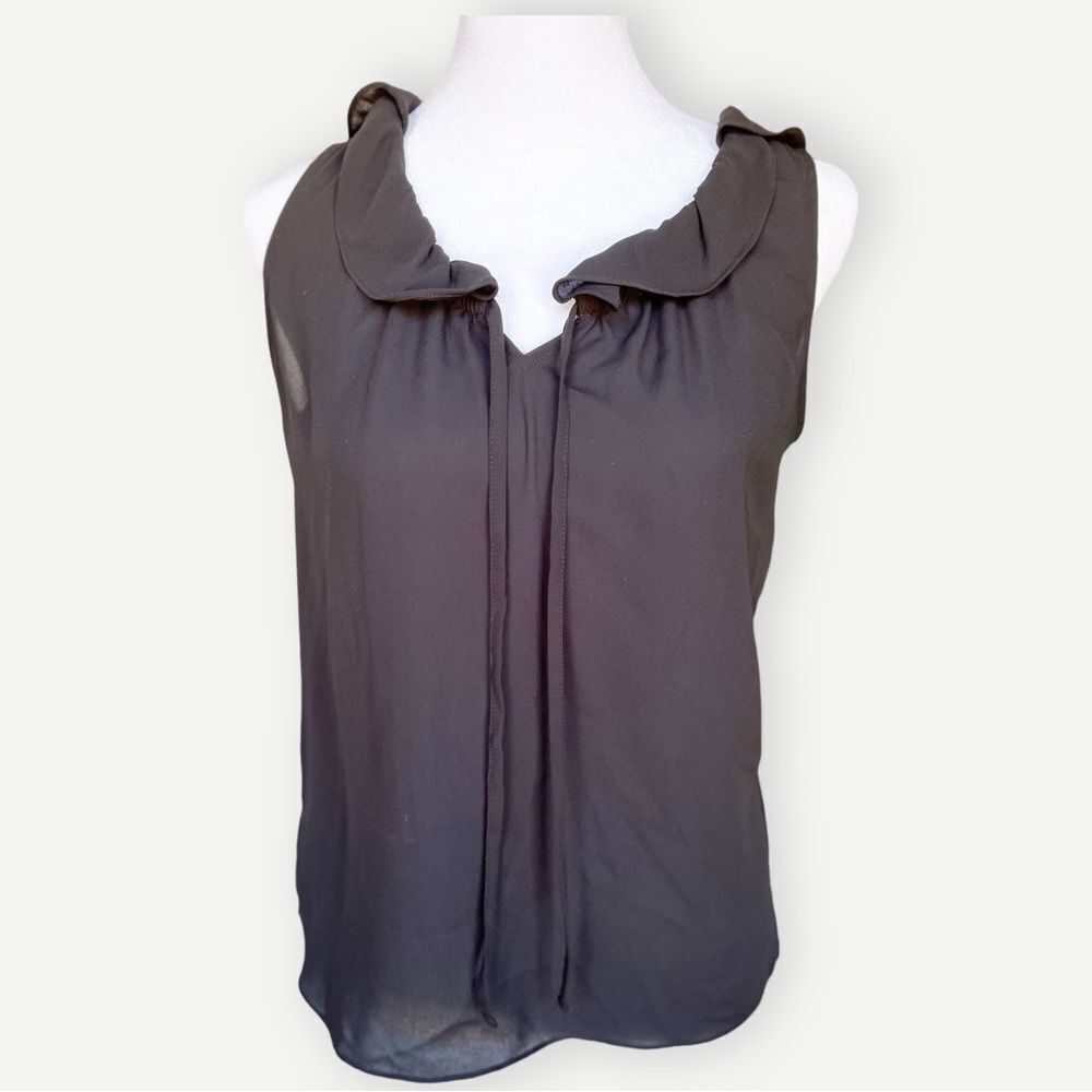 LOFT Petites Sleeveless Black Ruffle Neck Flowy Blouse. Shirt. Top. XSP. Petite.